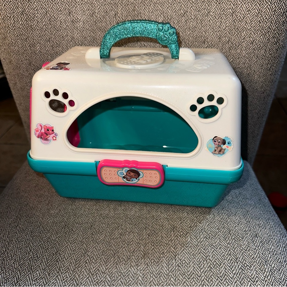 Doc McStuffins Toy Hospital Pet Carrier Only Disney Junior Doc Mcstuffins Vet